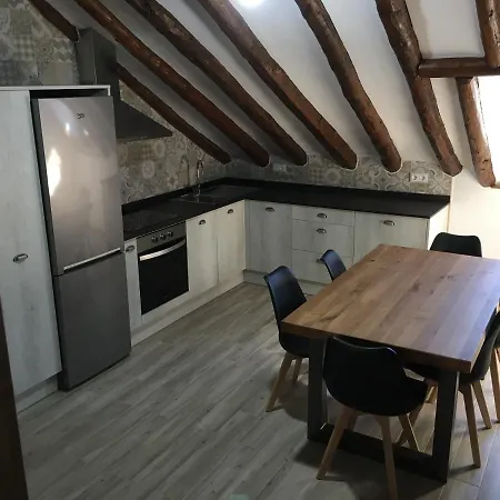 Apartamentos Bajo Pena Apartamentos Sanlorien El Pueyo de Araguás Esterno foto