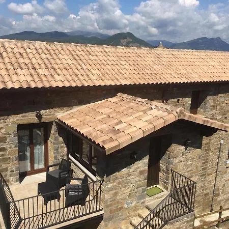 Apartamentos Bajo Pena Apartamentos Sanlorien El Pueyo de Araguás Esterno foto