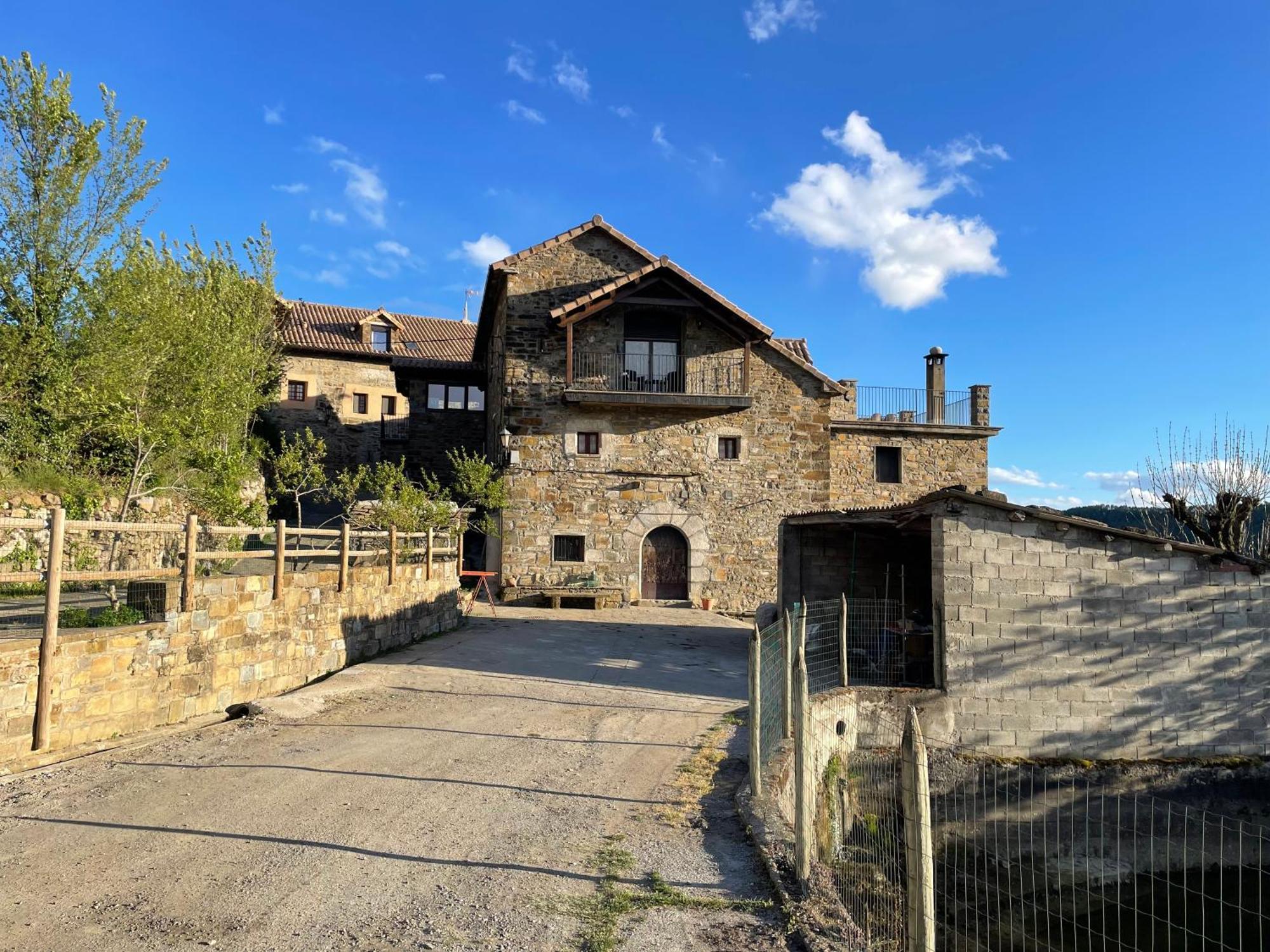 Bajo Pena Sanlorien Apartment El Pueyo de Araguas